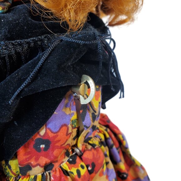 Cindy Shefer Musical Doll "Oh Susannah" 14-inch - Picture 5 of 7